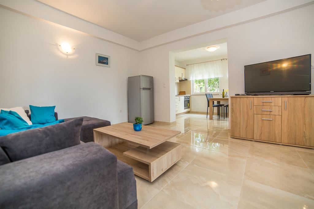 Juric Apartments-Rab Palit Exteriör bild