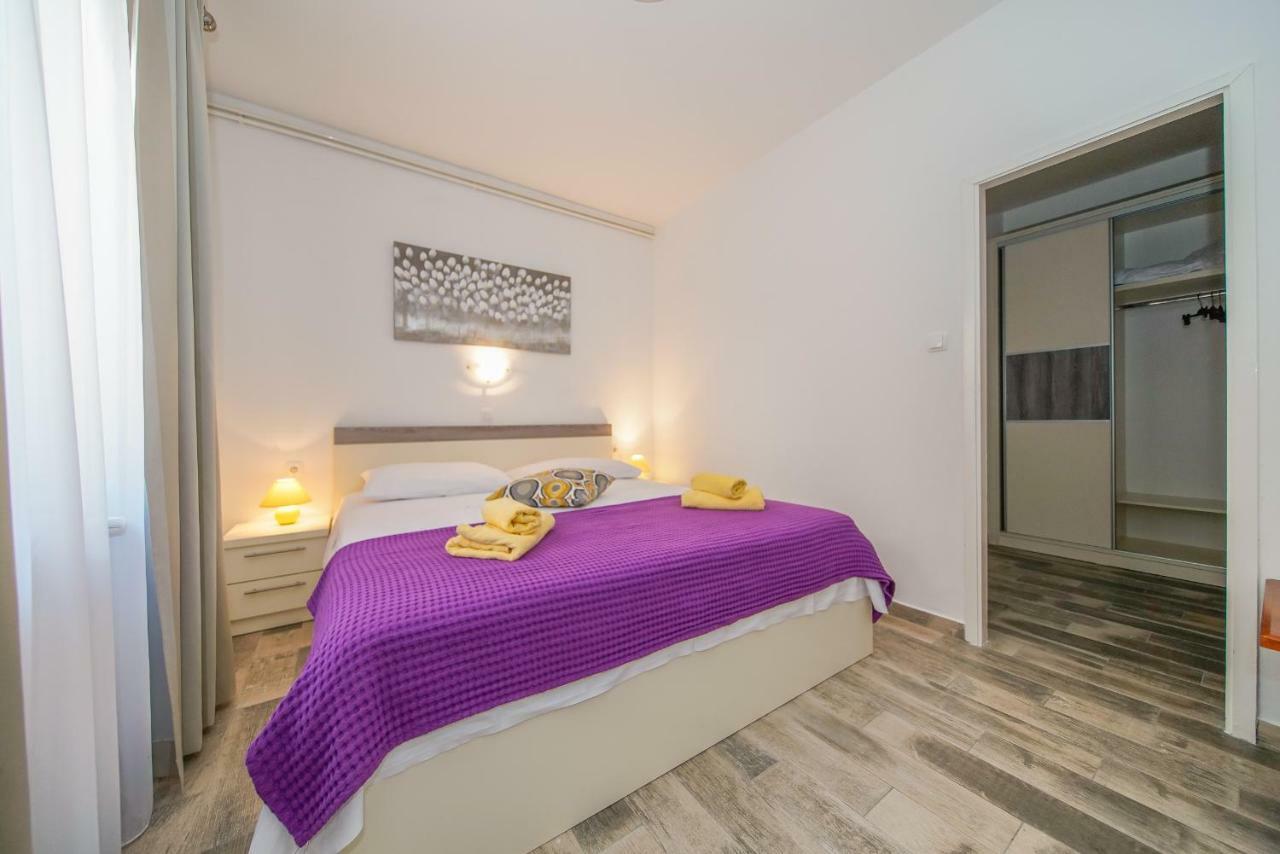 Juric Apartments-Rab Palit Exteriör bild